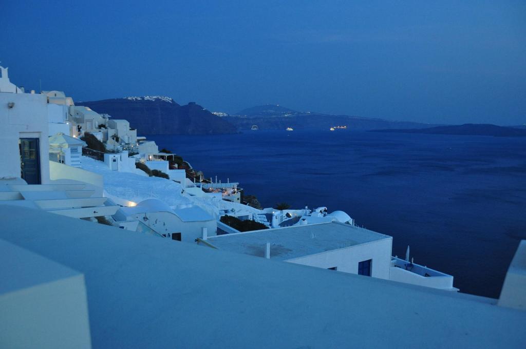 Stelios Rooms Oia  Bagian luar foto